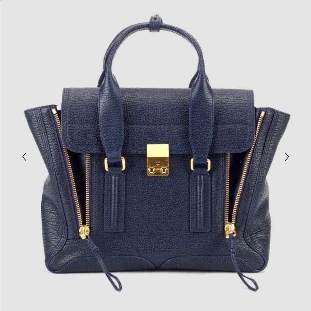 3.1 Phillip Lim Pashto Medium in NAVY